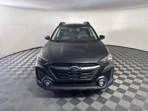 Used 2023 Subaru Outback Premium AWD/4WD image 8