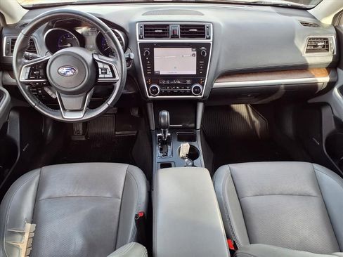 Used 2018 Subaru Outback 2.5i Limited image 3