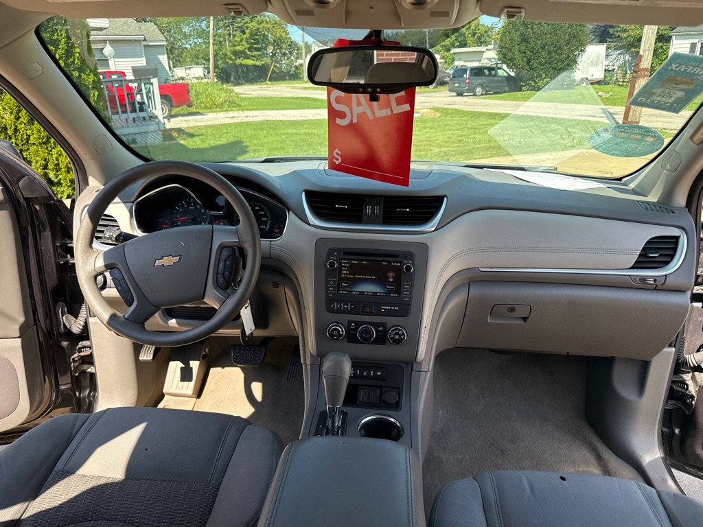 Used 2016 Chevrolet Traverse LS FWD image 8