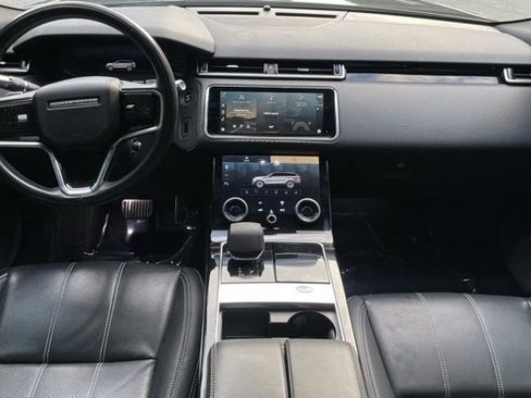 Used 2021 Land Rover Range Rover Velar R-Dynamic S image 16