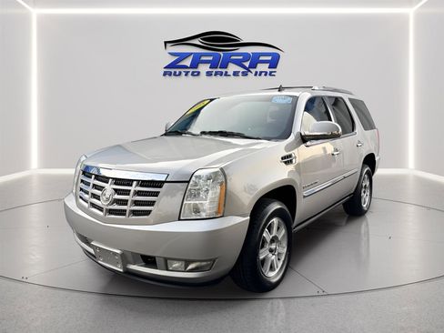 Used 2008 Cadillac Escalade AWD image 2