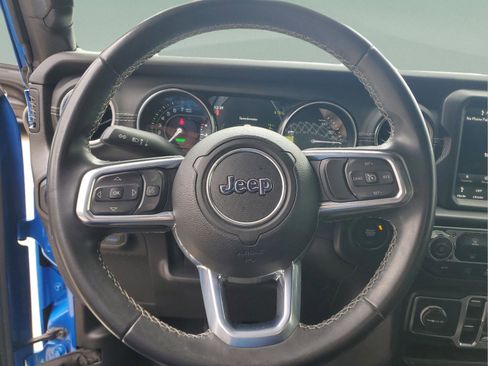 Used 2021 Jeep Wrangler Unlimited Sahara image 14