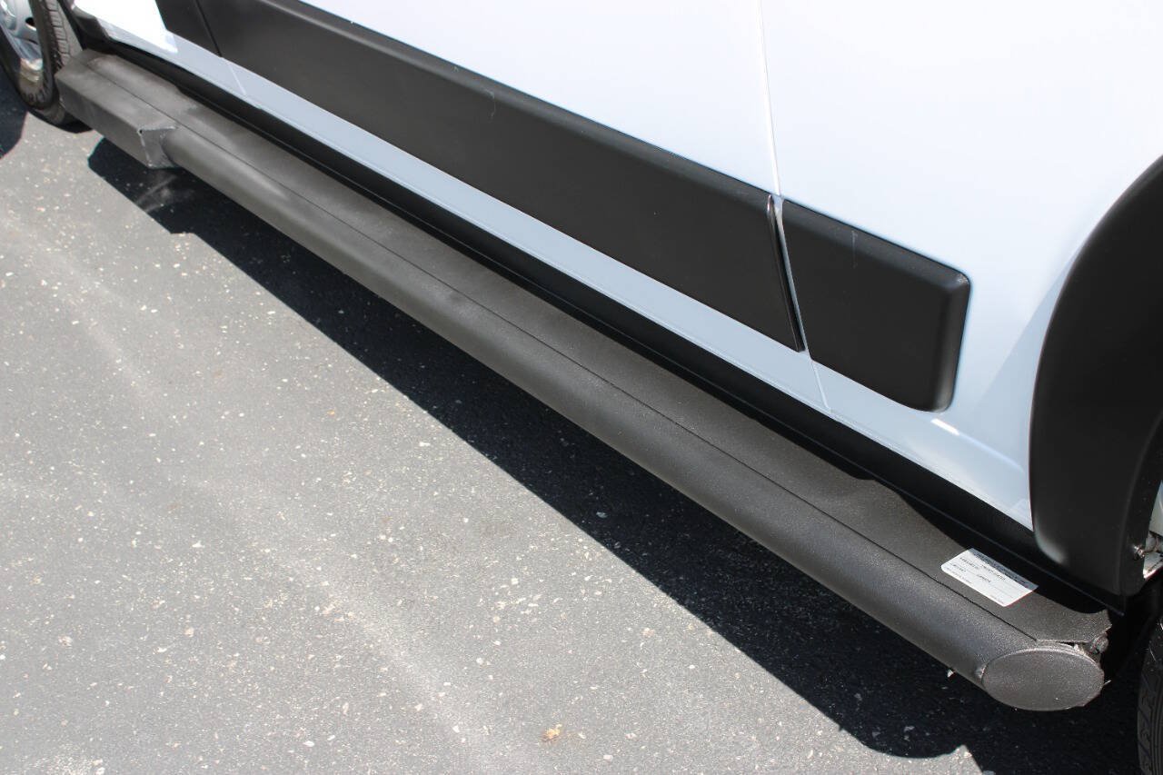 Used 2025 RAM ProMaster 2500 FWD image 10