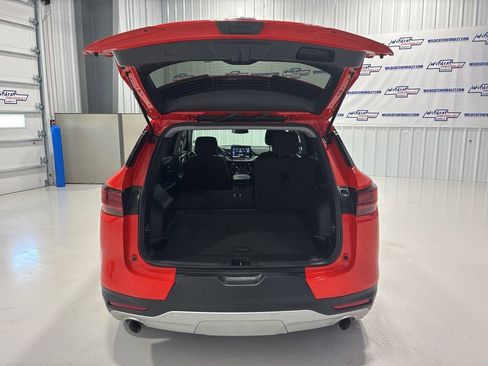 Used 2025 Chevrolet Blazer LT AWD/4WD image 44