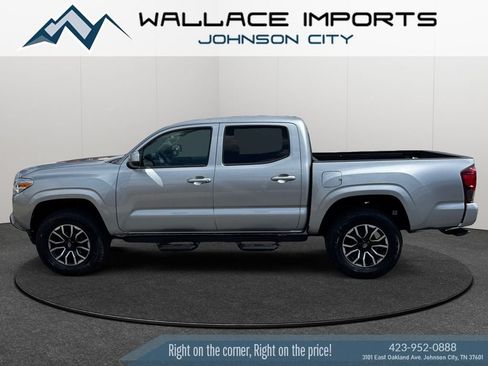 Used 2023 Toyota Tacoma SR AWD/4WD image 1