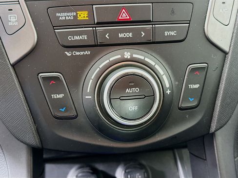 Used 2018 Hyundai Santa Fe Sport 2.0T image 23