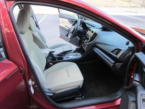 Used 2018 Subaru Impreza 2.0i AWD/4WD image 21