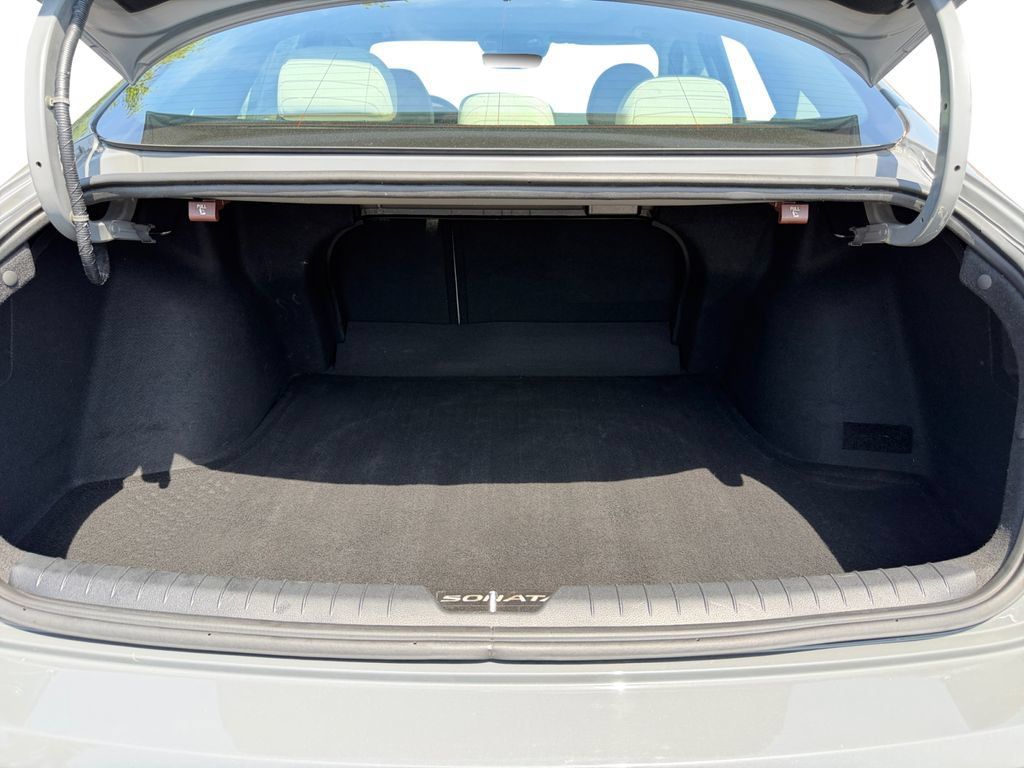 Used 2022 Hyundai Sonata SEL w/ Convenience Package FWD image 14