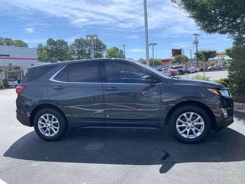 Used 2018 Chevrolet Equinox LT FWD image 9