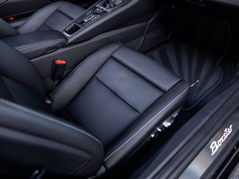 Certified 2024 Porsche 718 Boxster RWD image 49