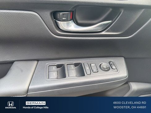 Used 2025 Honda CR-V EX image 15