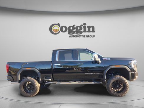 New 2026 GMC Sierra 2500 Denali w/ Technology Package AWD/4WD image 6