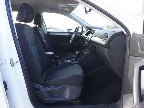 Used 2022 Volkswagen Tiguan S image 28