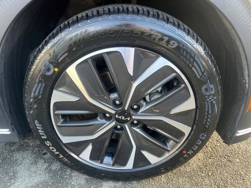 Used 2024 Kia EV6 Light image 69