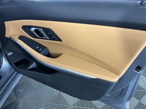 Used 2024 BMW 330e image 31