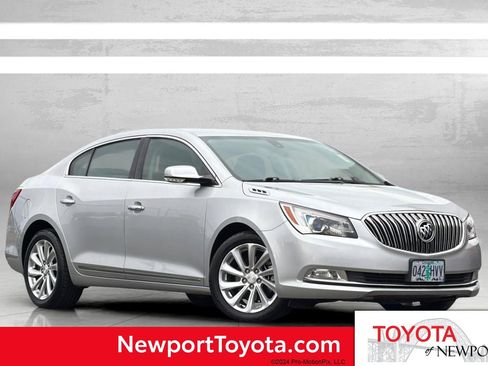 Used 2015 Buick LaCrosse Leather image 1