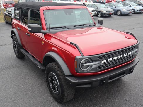 Used 2021 Ford Bronco Badlands image 11