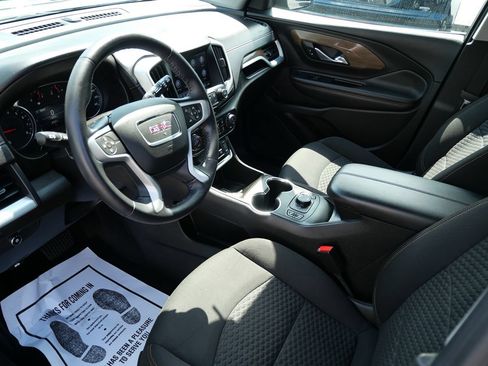 Used 2018 GMC Terrain SLE w/ Driver Convenience Package AWD/4WD image 9