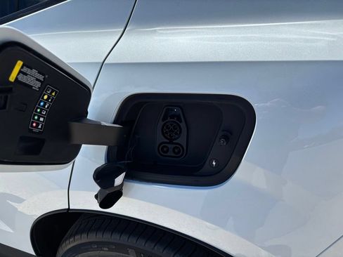 New 2026 Volvo EX30 Plus w/ Climate Package AWD/4WD image 19