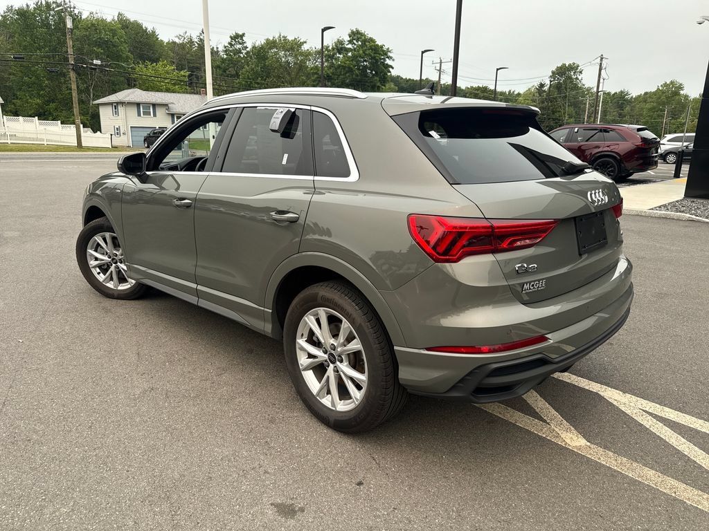 Used 2025 Audi Q3 2.0T Premium AWD/4WD image 3