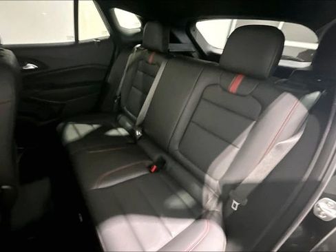 Used 2025 Chevrolet Trax RS image 23