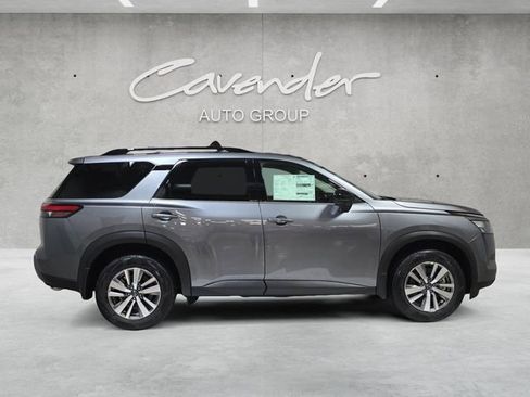 New 2026 Nissan Pathfinder SL FWD image 17