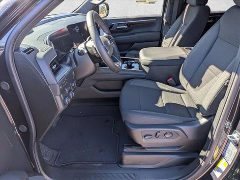 New 2026 Chevrolet Suburban LS image 15