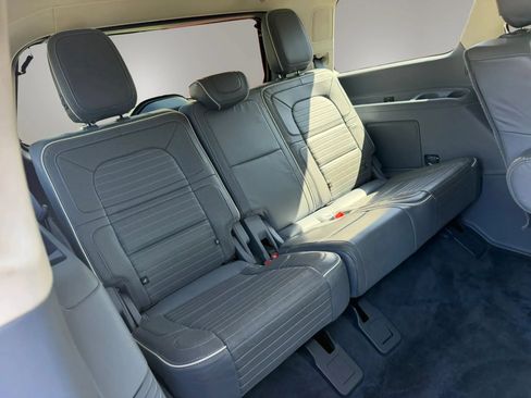 Used 2023 Lincoln Navigator Black Label AWD/4WD image 31