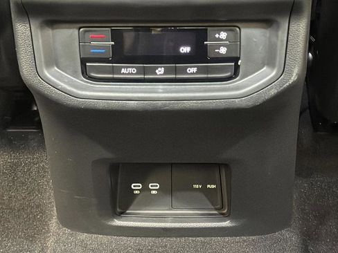 Used 2024 Volkswagen Atlas Peak Edition SEL image 36