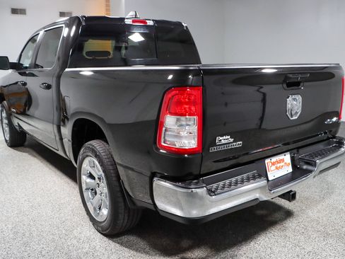 Used 2022 RAM 1500 Big Horn AWD/4WD image 9