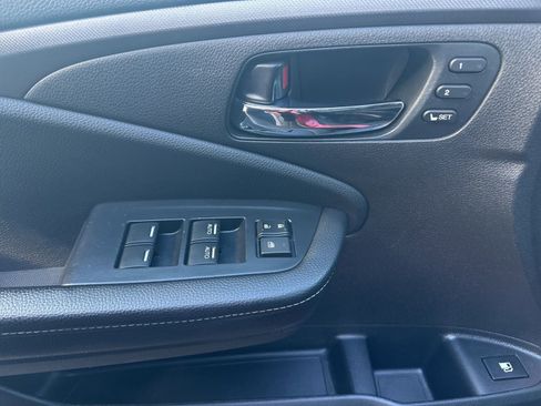 Used 2023 Honda Ridgeline RTL-E image 11