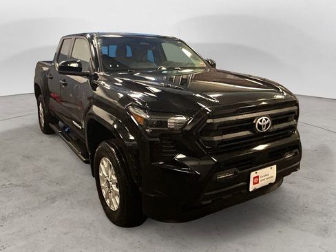Certified 2024 Toyota Tacoma SR5 image 5