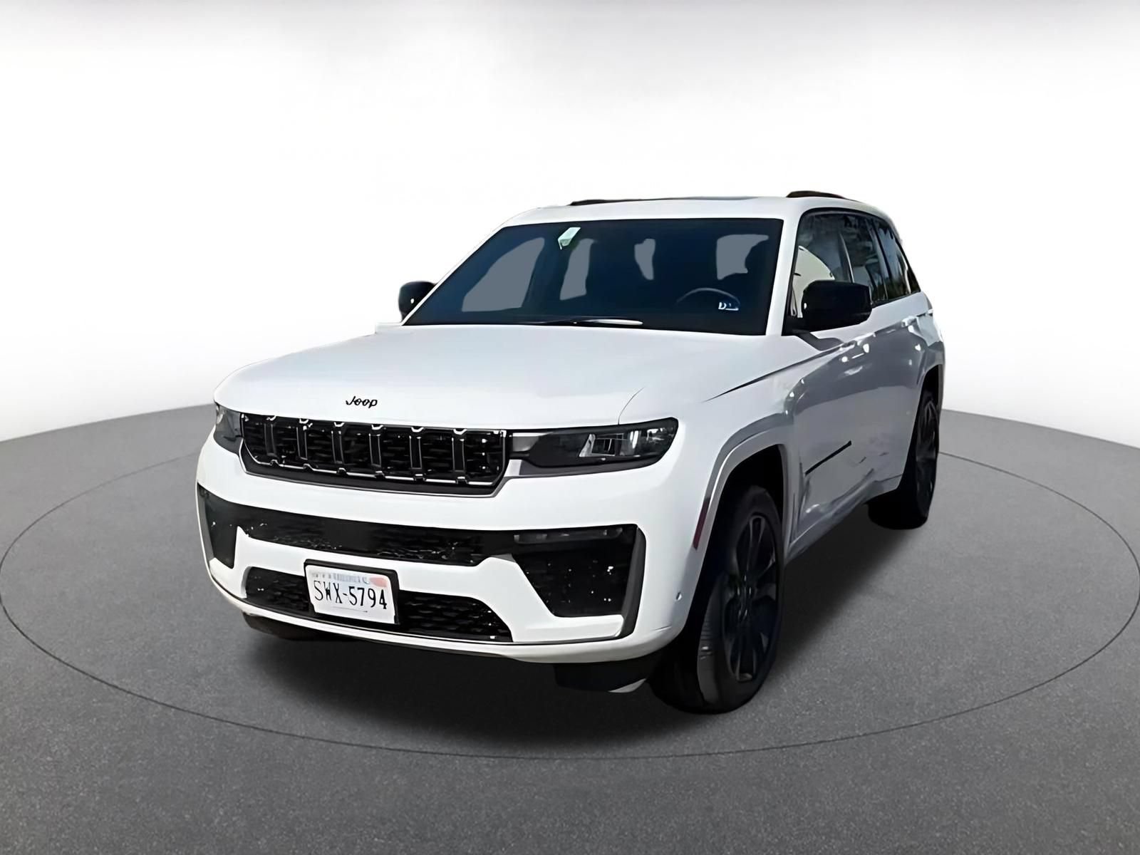 Used 2026 Jeep Grand Cherokee Limited AWD/4WD image 6