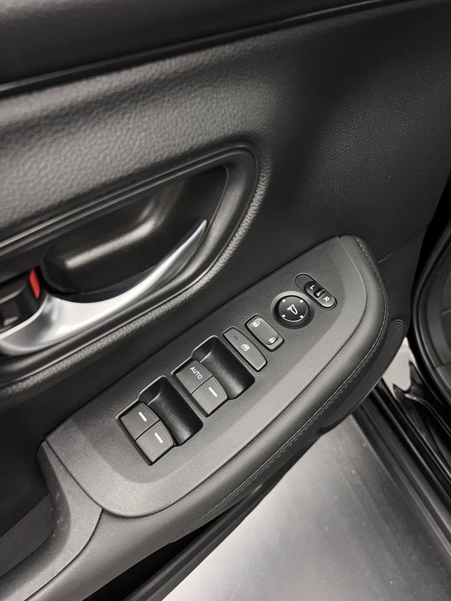 Used 2026 Honda HR-V LX image 29