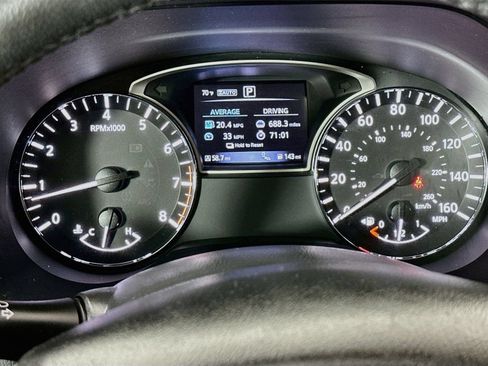 Used 2016 Nissan Pathfinder Platinum AWD/4WD image 14