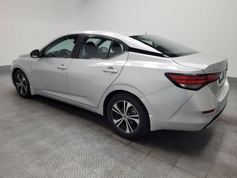 Used 2021 Nissan Sentra SV image 3