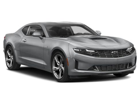 Used 2024 Chevrolet Camaro LT w/ Technology Package image 9