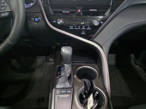 Used 2023 Toyota Camry SE w/ Convenience Package image 21