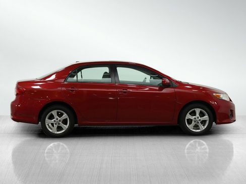 Used 2013 Toyota Corolla LE image 6