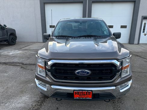 Used 2022 Ford F150 XLT image 3