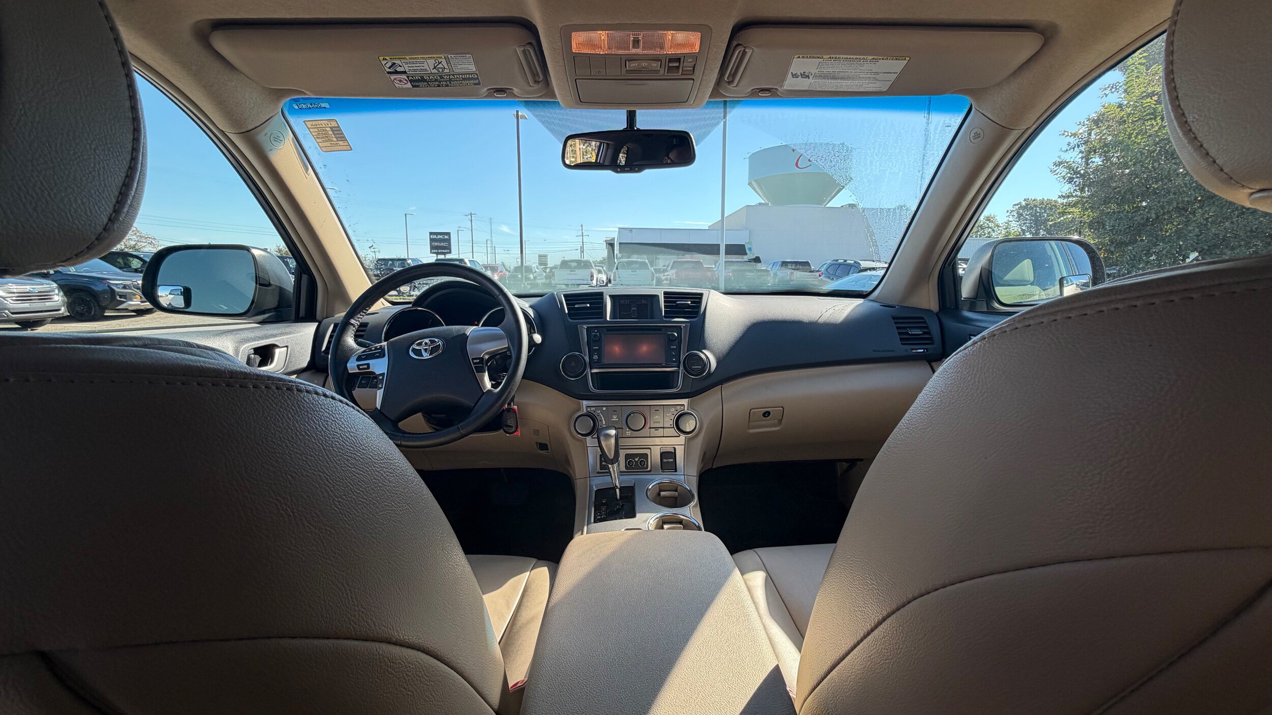 Used 2013 Toyota Highlander SE FWD image 8