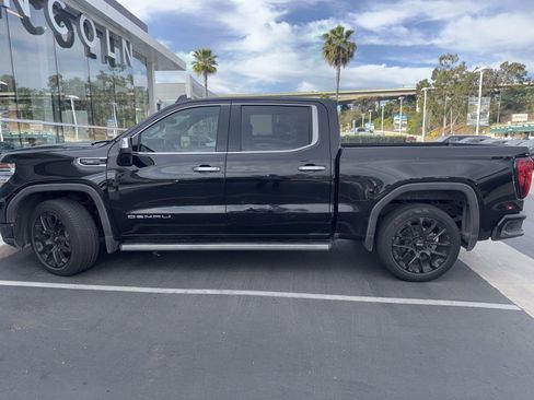 Used 2023 GMC Sierra 1500 Denali w/ Denali Reserve Package AWD/4WD image 18