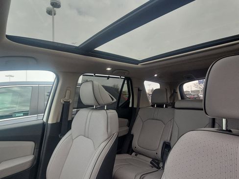 Used 2025 Honda Pilot Elite image 6