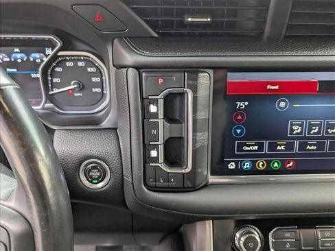 Used 2021 GMC Yukon Denali w/ Denali Premium Package image 11