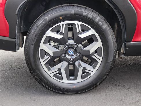 Certified 2025 Subaru Forester Premium AWD/4WD image 14