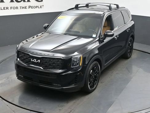 Used 2022 Kia Telluride SX w/ Nightfall Edition Package AWD/4WD image 47
