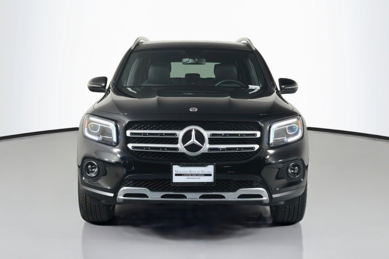 Used 2023 Mercedes-Benz GLB 250 image 2