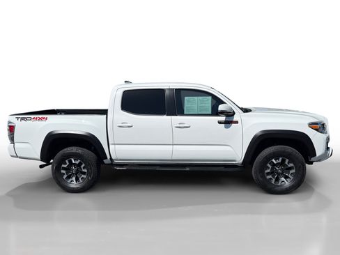 Used 2021 Toyota Tacoma TRD Off-Road w/ Technology Package AWD/4WD image 6