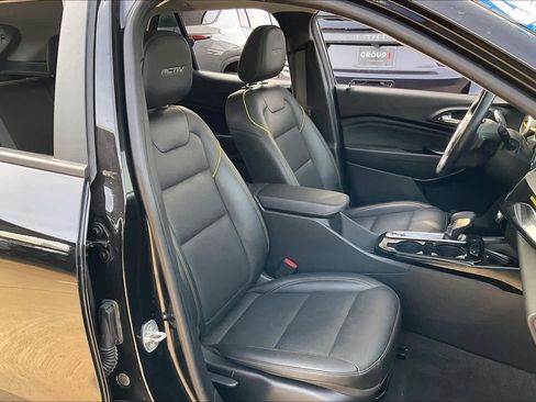 Used 2024 Chevrolet Trax ACTIV w/ Sunroof Package image 10