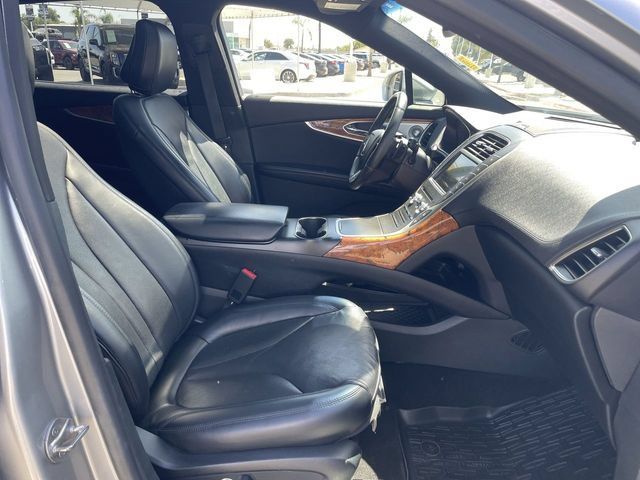 Used 2020 Lincoln Nautilus Reserve w/ Equipment Group 202A AWD/4WD image 29